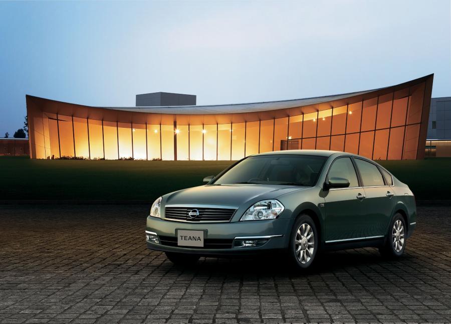  Nissan Teana 2003 года  (фото 6 из 25)